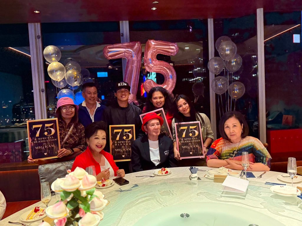 圈中好友為他慶祝，汪明荃在社交平台分享了聚會照片。