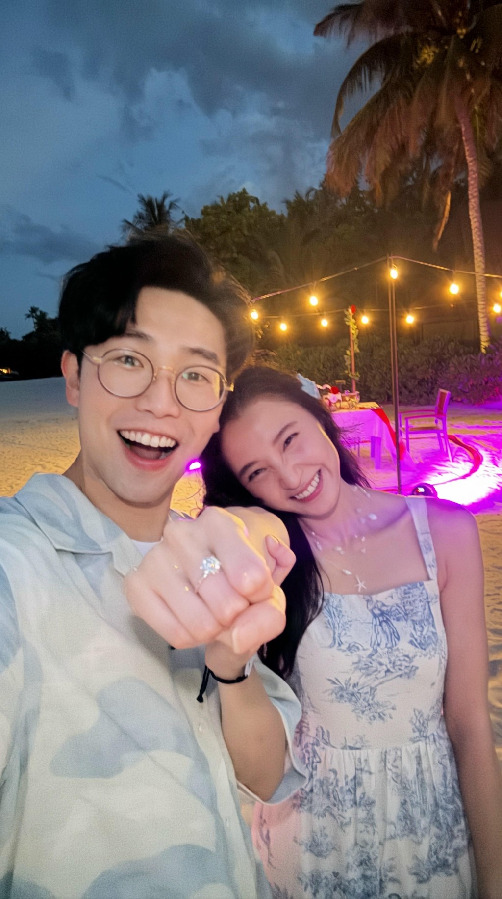 陸浩明與模特兒女友陳詩欣交往多年,近日宣布結婚喜訊。