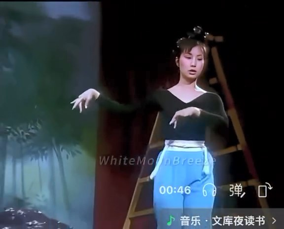 汪明荃正在練習舞蹈。