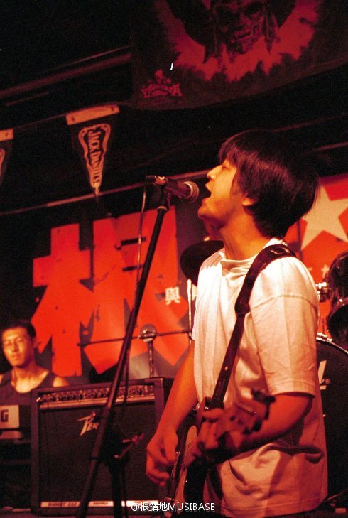 何勇出生於音樂世家，從小接觸藝術薰陶。（網上圖片）