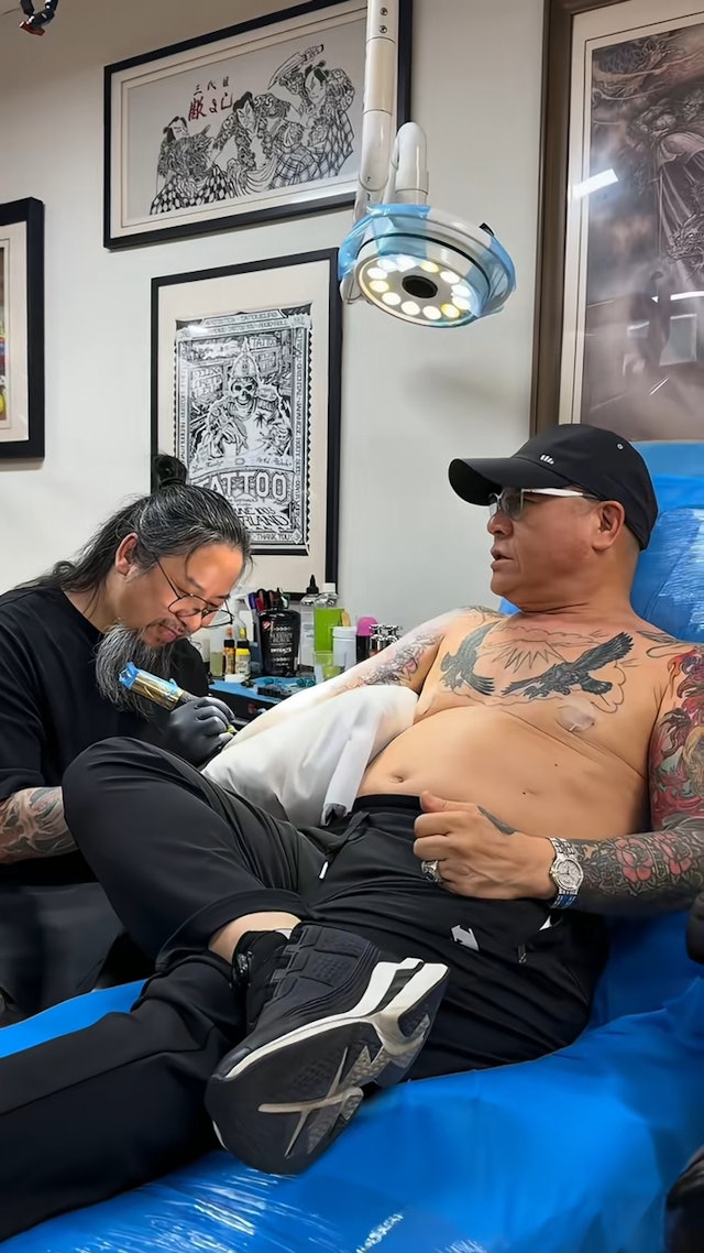 吳志雄佩戴的勞力士手錶引起網民注意。