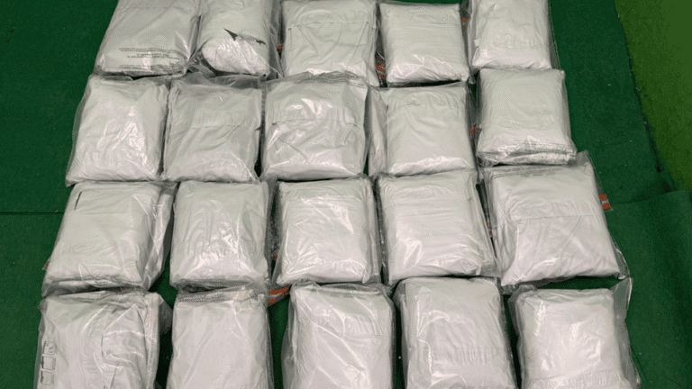 香港海關機場破獲行李藏毒案 檢280萬元大麻花拘3內地男