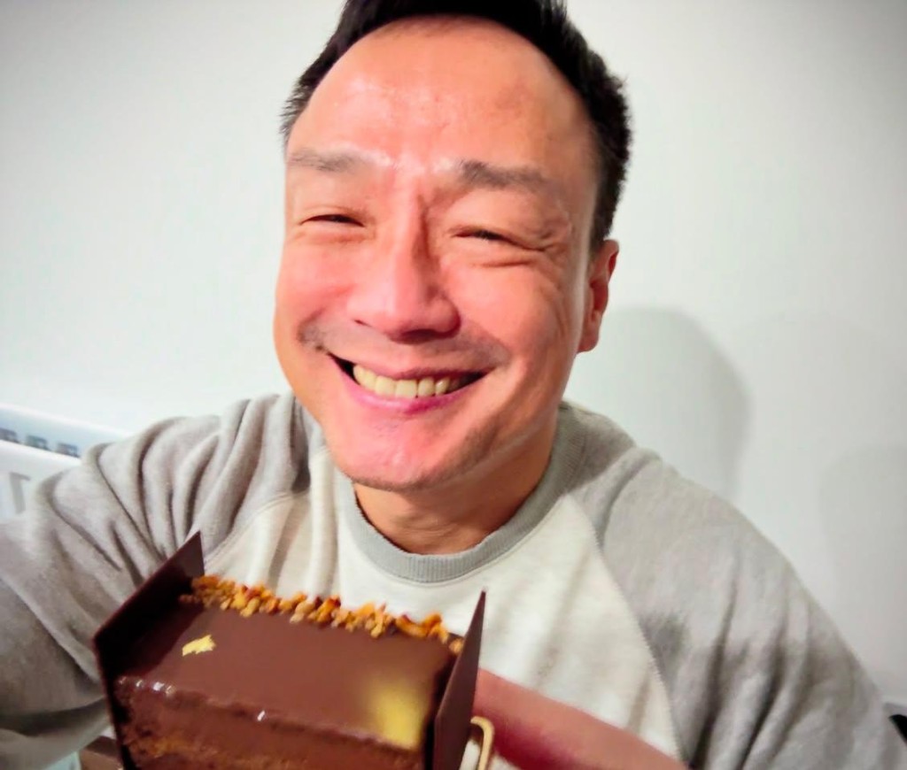 移居英國後,王喜不時透過影片和照片分享生活。
