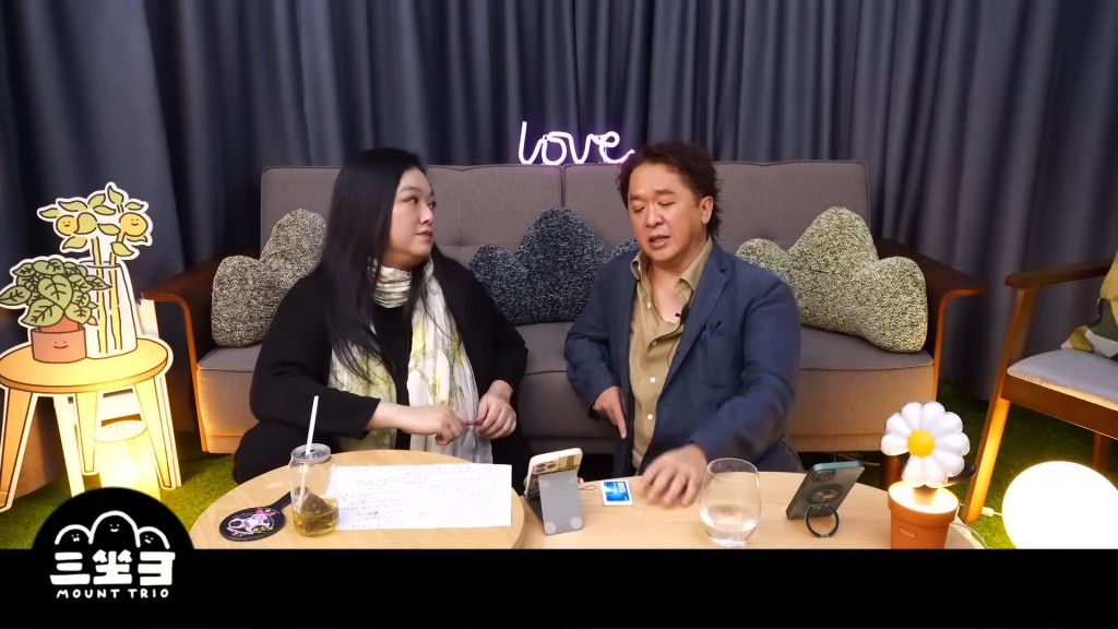 鄧兆尊曾在李珊珊的網上節目中談及王喜的情況。