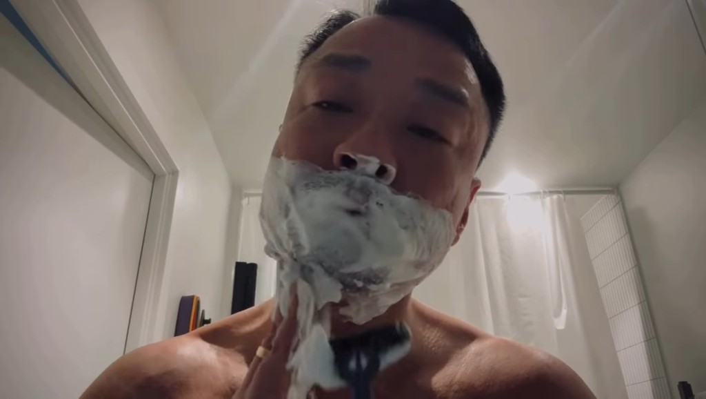王喜刻意以意淫手法表達。