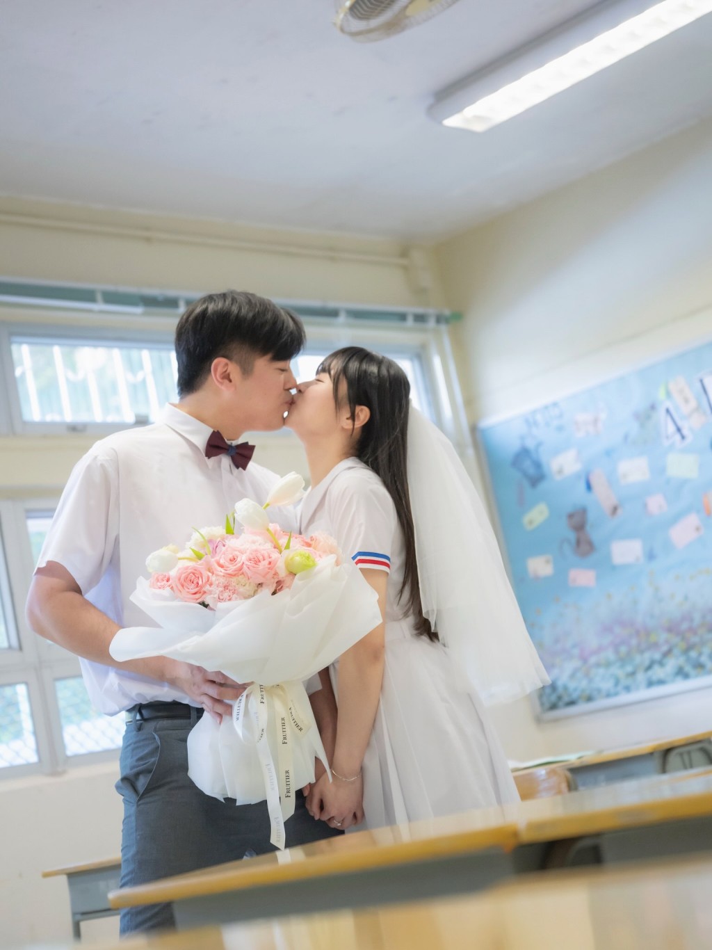 婚紗照主題從校園青澀純愛到海邊浪漫唯美。