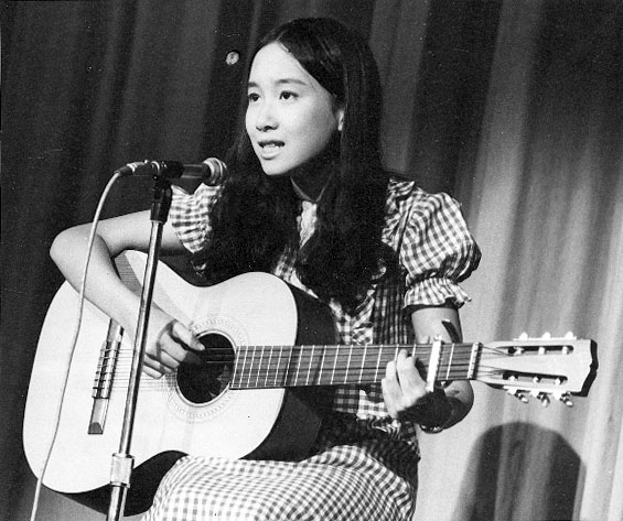 陳美齡被譽為第一代玉女歌手。