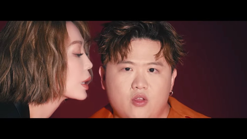 孫佳君的每個舞姿都充滿韻味。