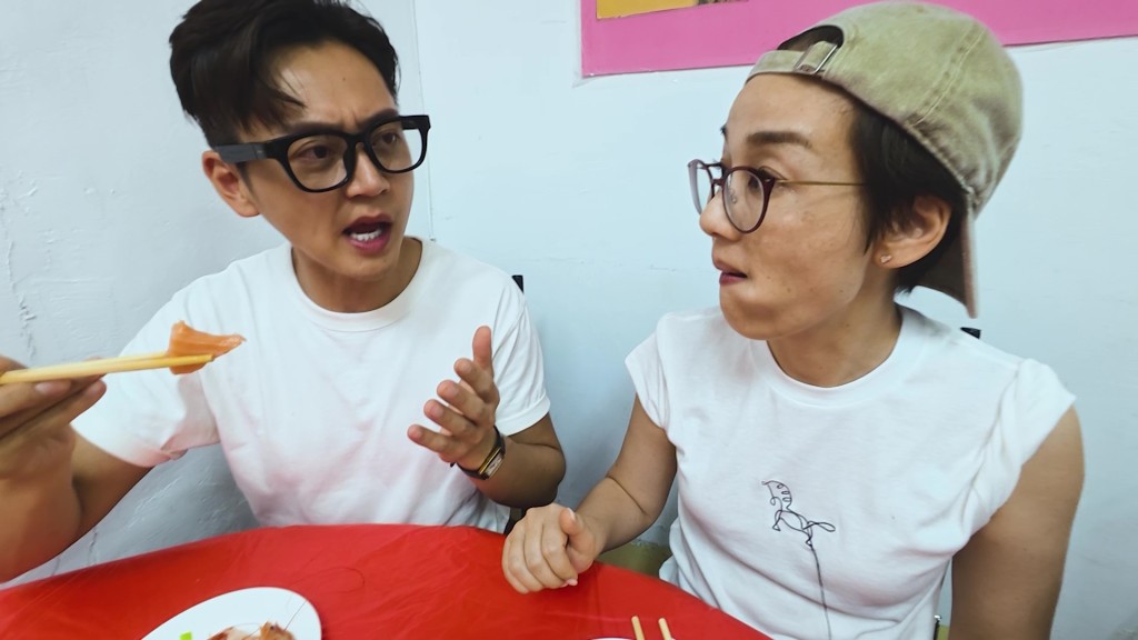 張振朗向江美儀抱怨食物質素,形容其味道不堪設想。