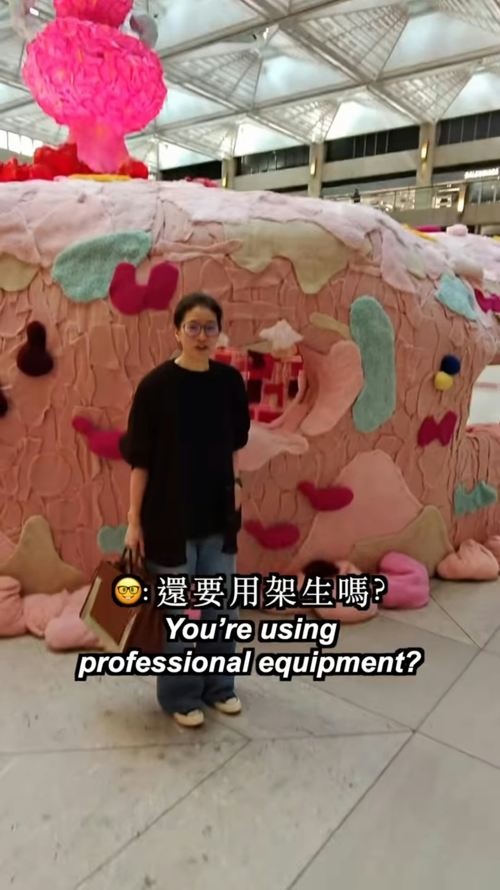 袁詠儀在整個拍攝過程中表現得超級親民友善。