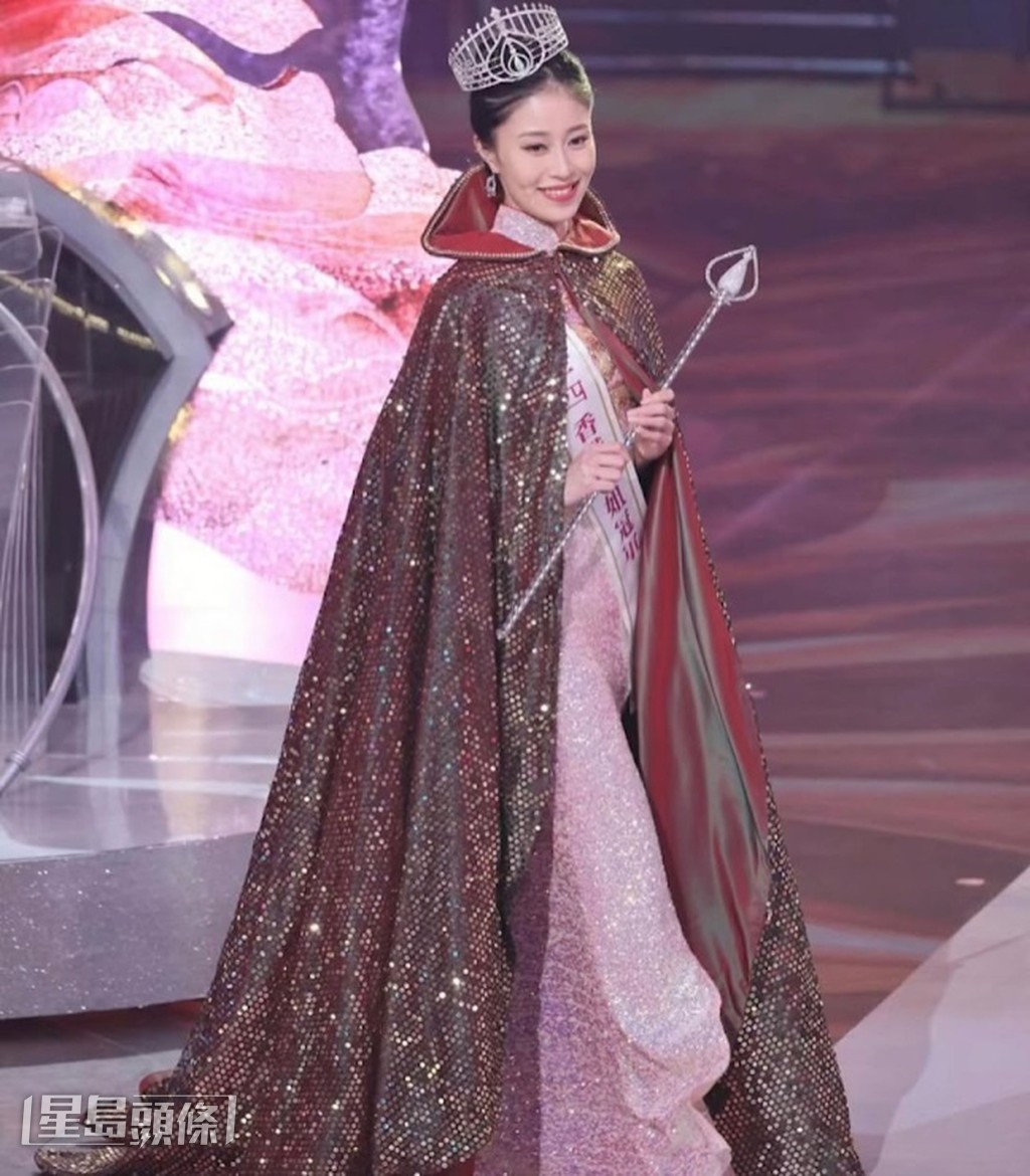 倪樂琳自覺性格不像傳統港姐冠軍，女團讓她能夠展現自己活潑的一面。