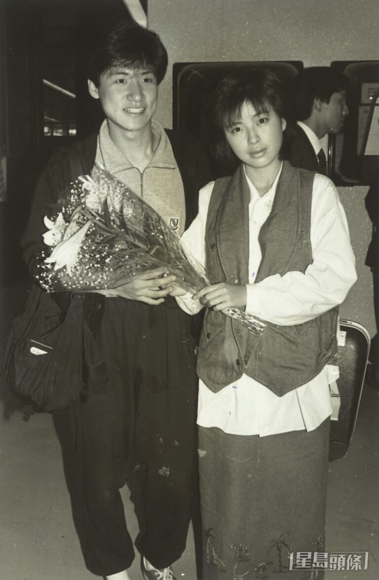 張學友長女近況曝光：歐美風打扮擁文采，承襲母親羅美薇神韻