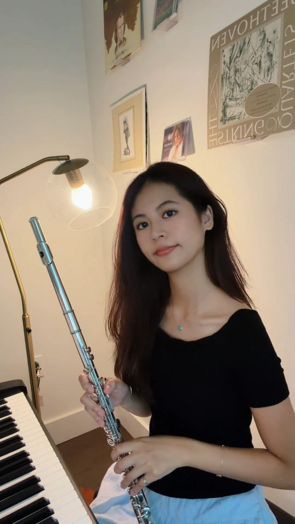 劉蒔以流利英語在鏡頭前分享生活。