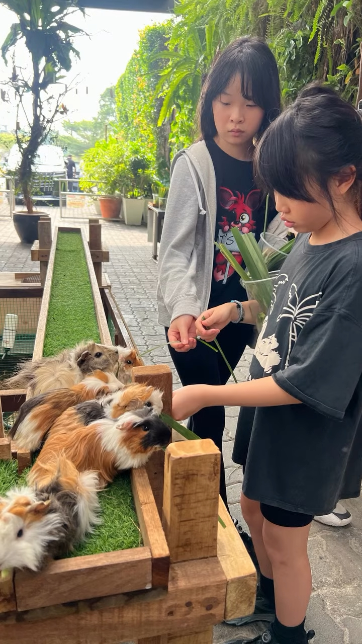 錢嘉樂向來將兩名女兒視為掌上明珠。