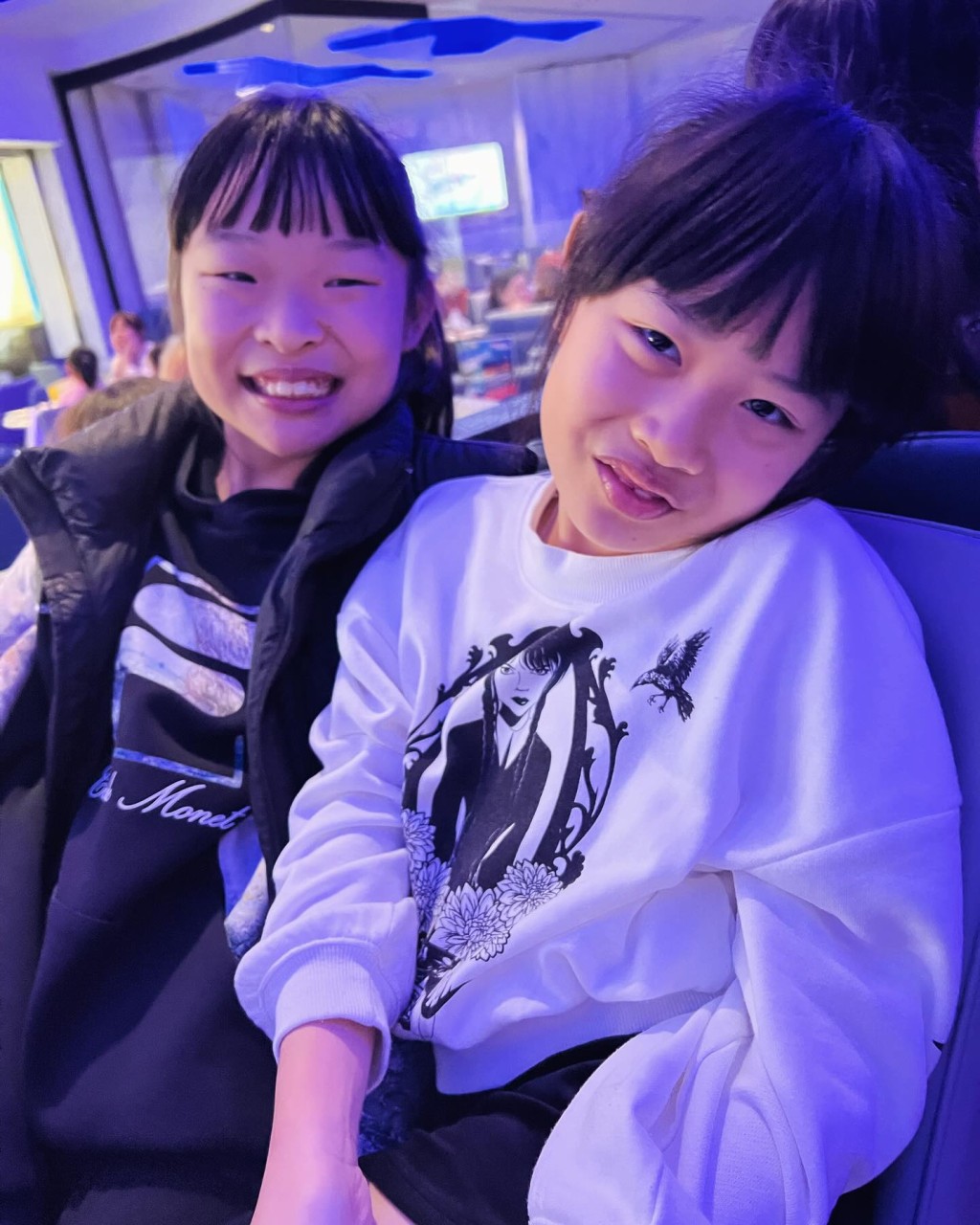 錢嘉樂對女兒錢凱晴(左)和錢凱琪疼愛有加。