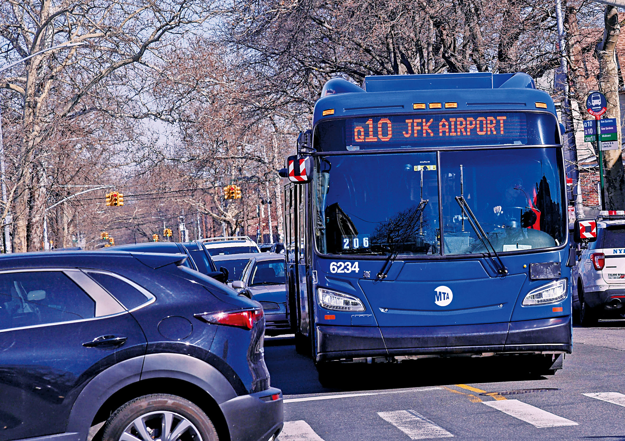 紐約市公車。 圖片來源：MTA