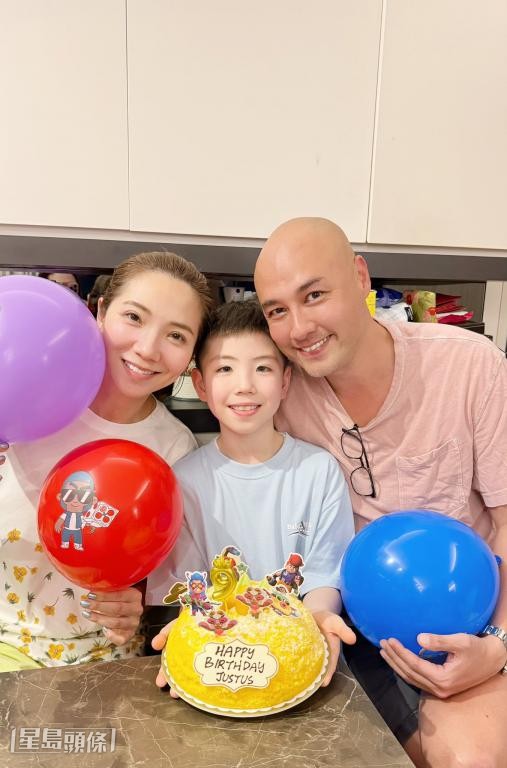 車婉婉與丈夫及兒子的家庭生活溫馨美滿。