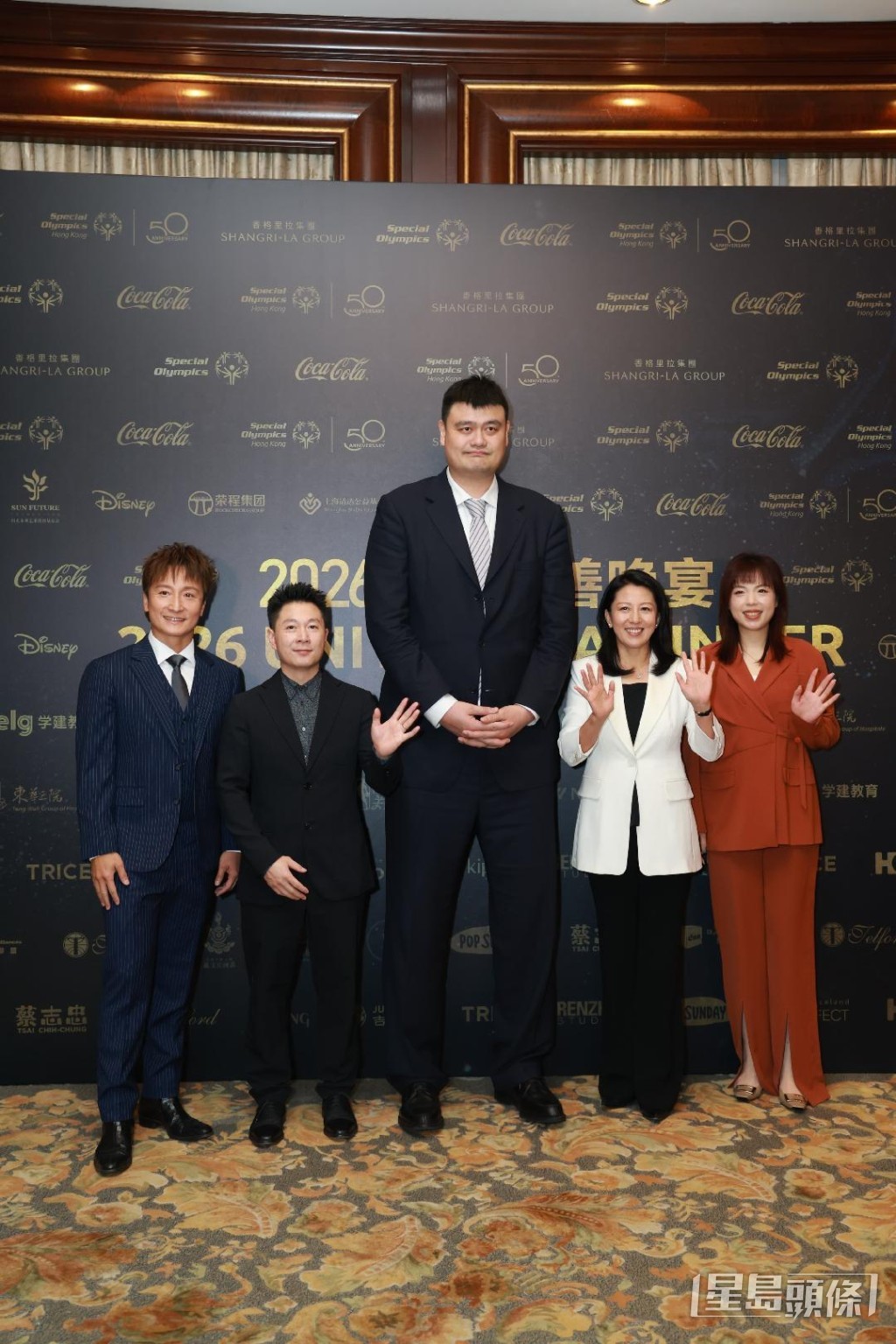 姚明身高非常突出。