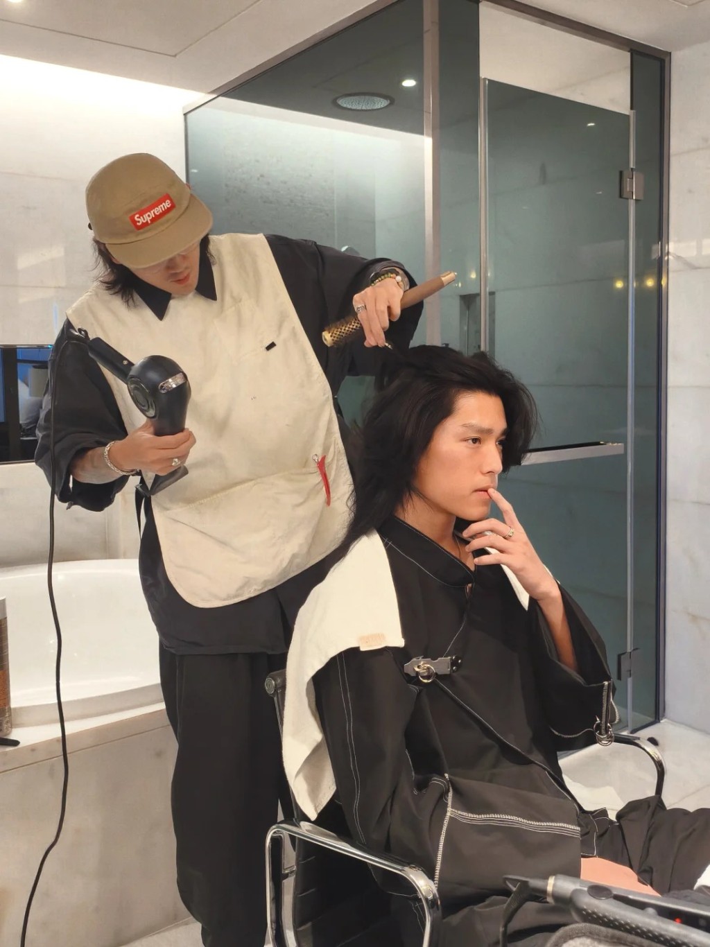 林曉峰的大仔林寶現年23歲。