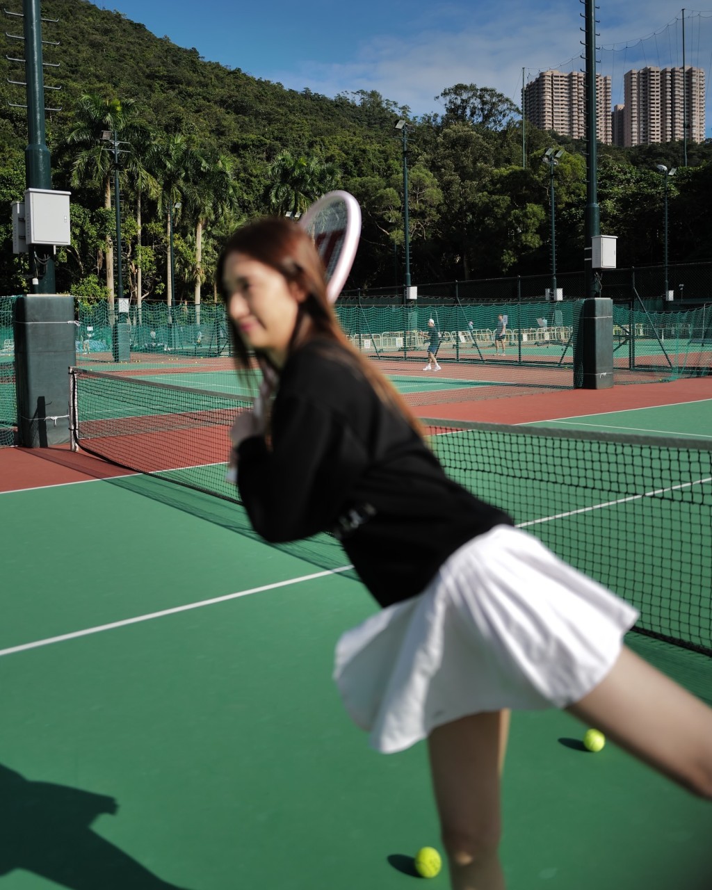 何廣沛未婚妻Sarah熱衷於運動。