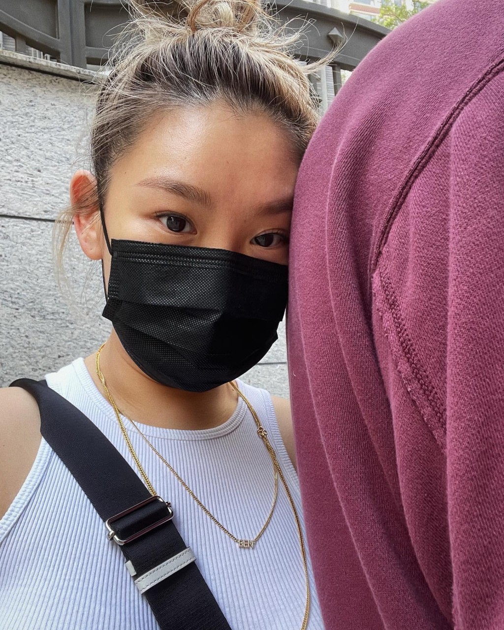 另有傳聞指鄭欣宜的男友是花店老闆Derek。