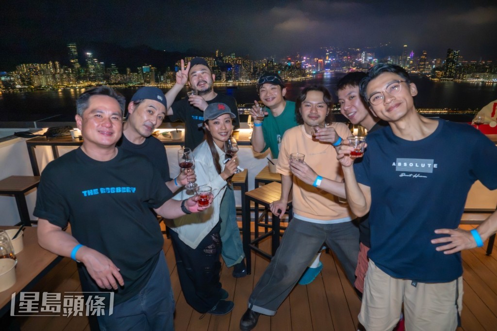 團隊在排演過程中建立起如家人般的愛與友誼。