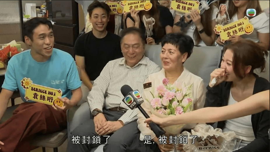 麥兆恒以好友身份接受訪問,為《2026香港小姐》參賽者袁絲珩站台。
