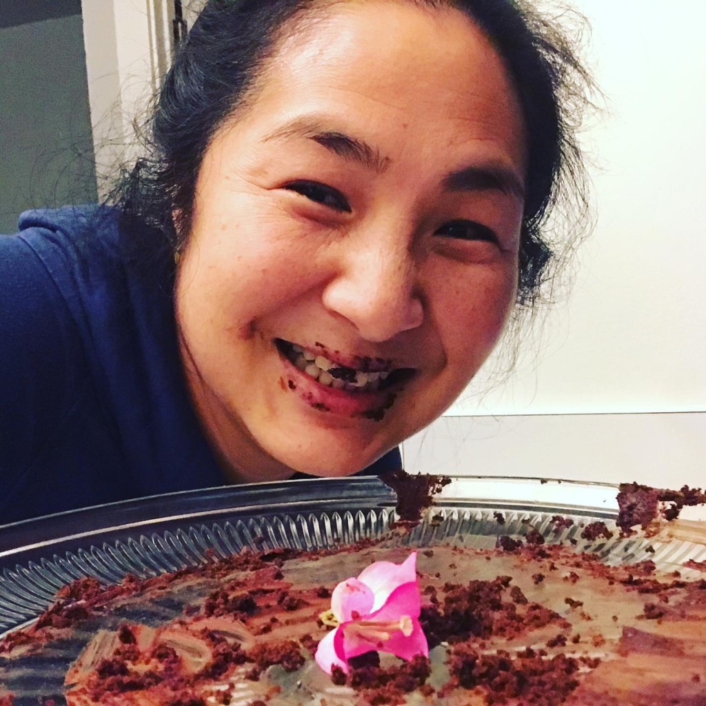 原和珍與鄭佩佩樣貌非常相像。