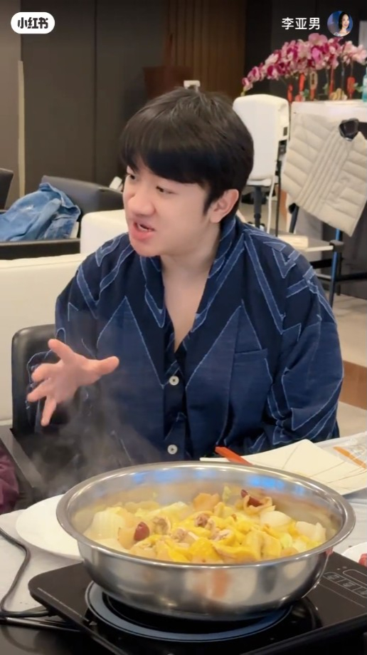 客廳和飯廳的空間都非常闊落。