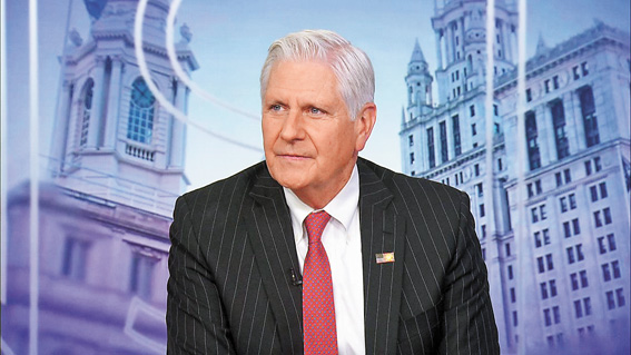 共和黨紐約州長候選人、納蘇郡行政長官布雷克曼(Bruce Blakeman)。