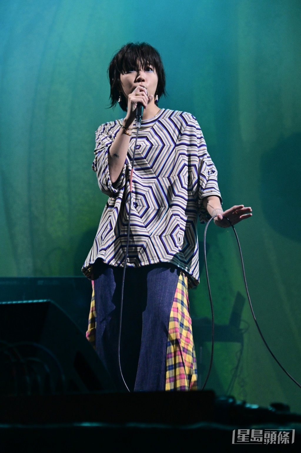 竇靖童當晚演出時間長達一小時。
