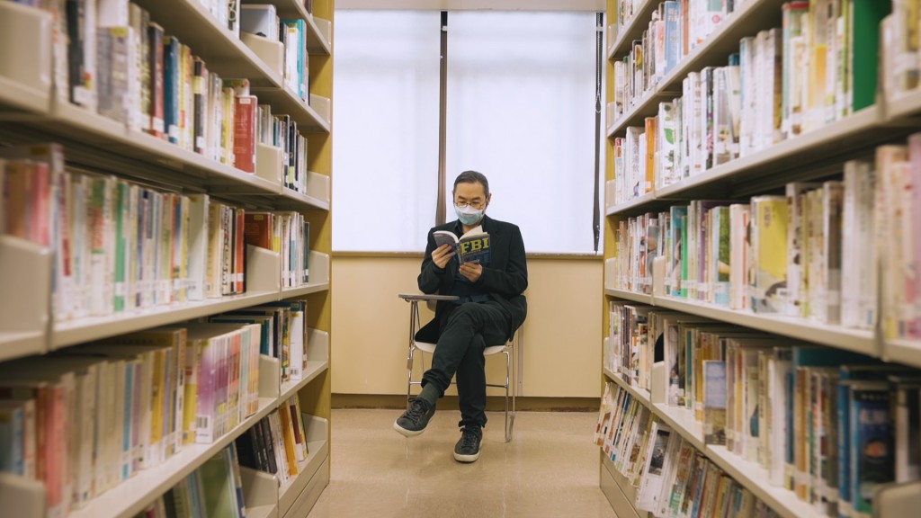 韋家輝小時候因為疑問特別多，經常到圖書館尋找答案，這裏亦成為他創作路上的啟蒙老師。