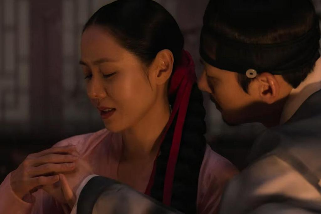 劇中,孫藝珍飾演的趙氏夫人與池昌旭扮演的趙元關係曖昧。