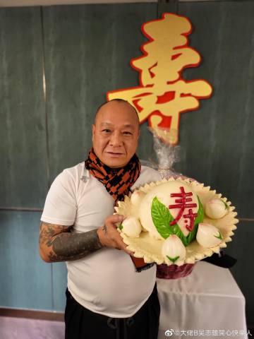 「大佬B」吳志雄現年已經72歲。