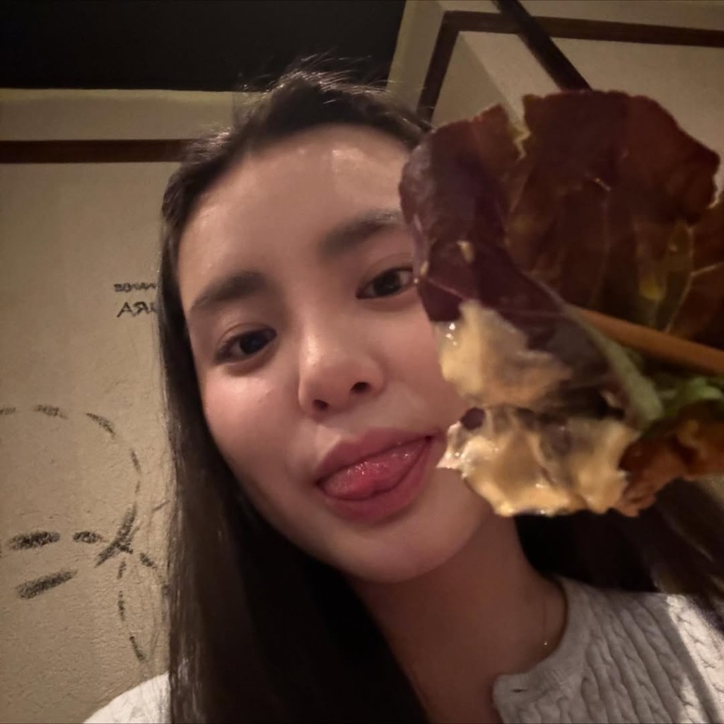 姚焯菲喜愛美食。