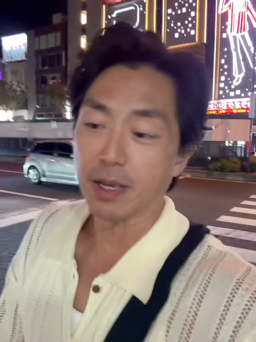 森美與太太到大阪旅行時,酒店方面表示找不到他的預訂。