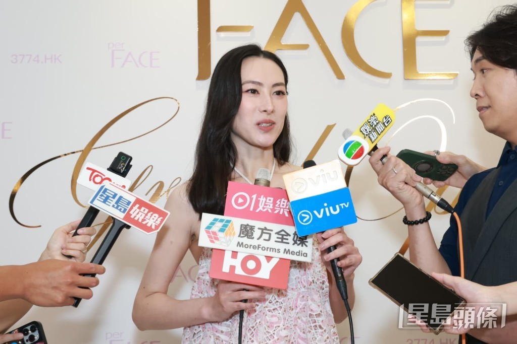 梁洛施已是三名孩子的母親。