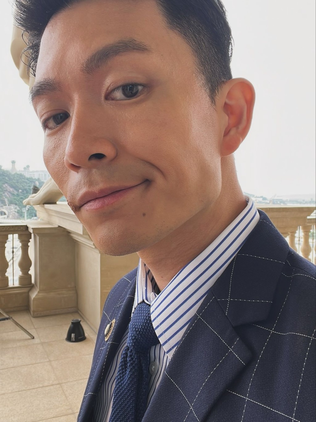 周志康透過參加《超級巨聲》而加入娛樂圈。
