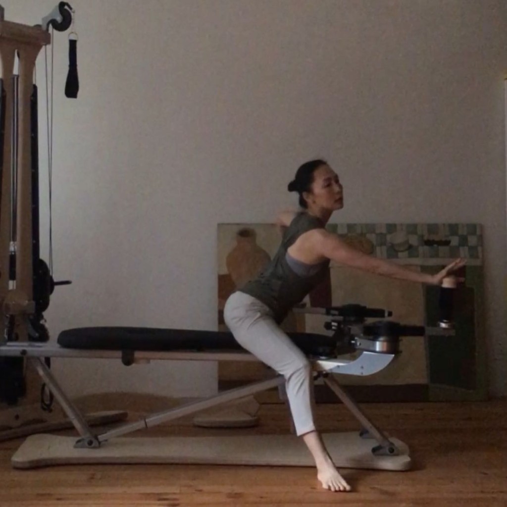彭羚亦經常練習普拉提（Pilates）。