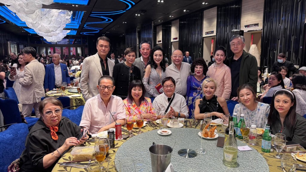 魏秋樺提前舉行生日宴,獲大批圈中友人到場祝賀。(FB@汪曼玲 《快拍.曼鏡頭》)