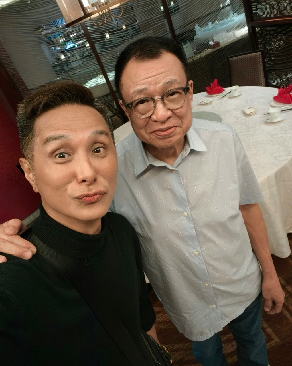 矛頭或指向自稱與許紹雄交情深厚，事後接受新加坡媒體訪問的男星錢翰群。