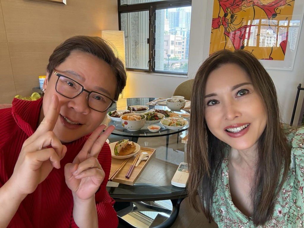 陳志雲與李婉華的合照。