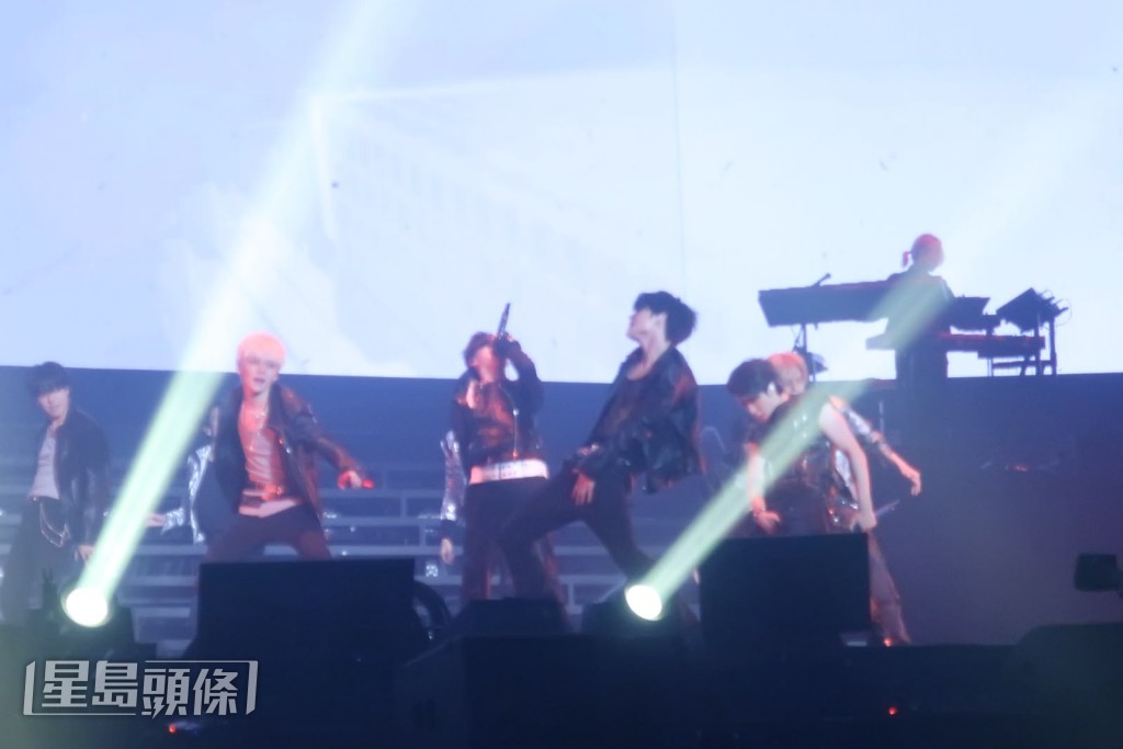 TREASURE演唱了包括《KING KONG》、《I WANT YOUR LOVE》等多首歌曲。