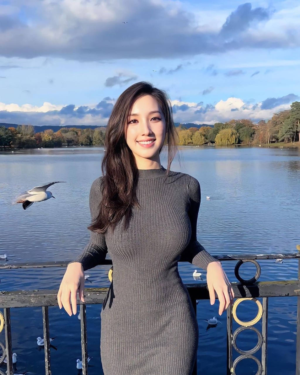 海兒的Instagram不時分享不同風格的打扮照片。