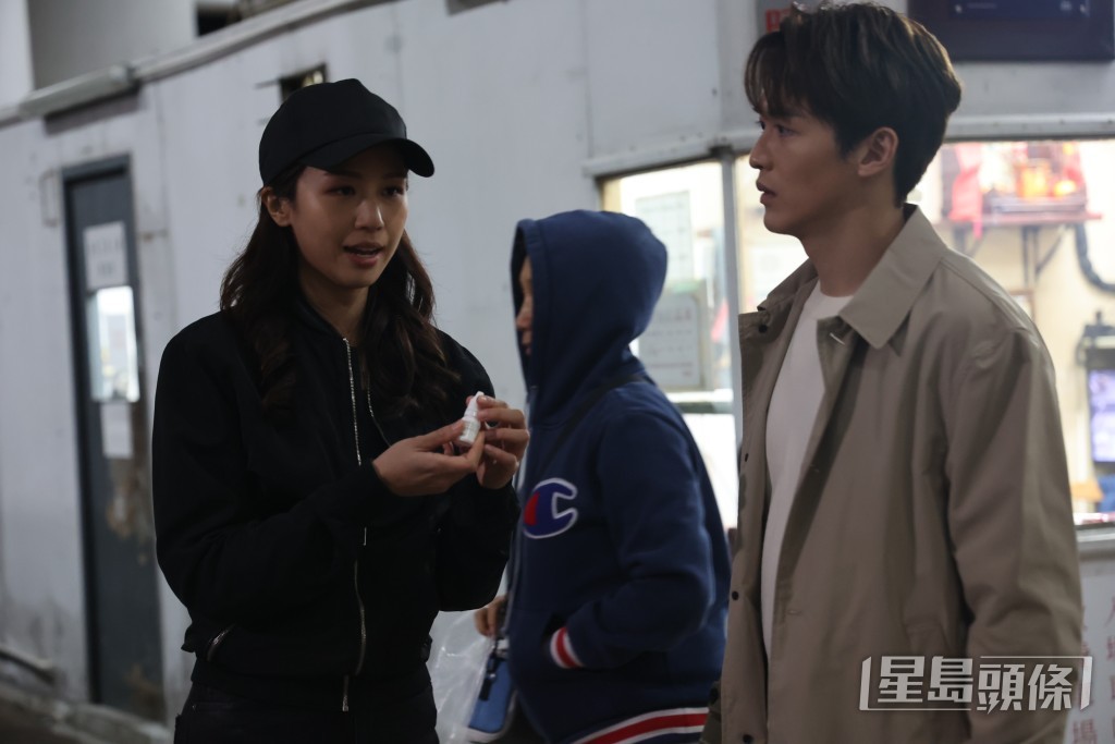 TVB曾為兩人安排不少情侶檔工作。