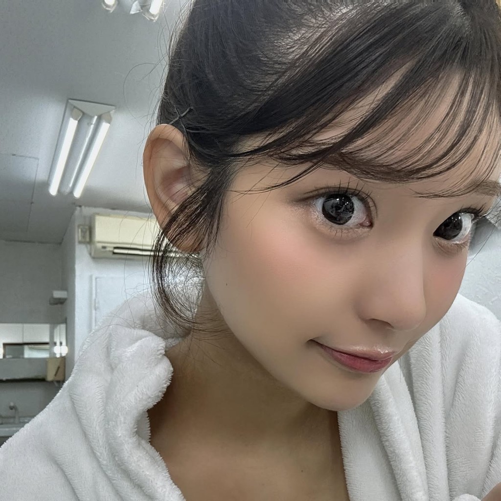 倉木華外型相當出眾。