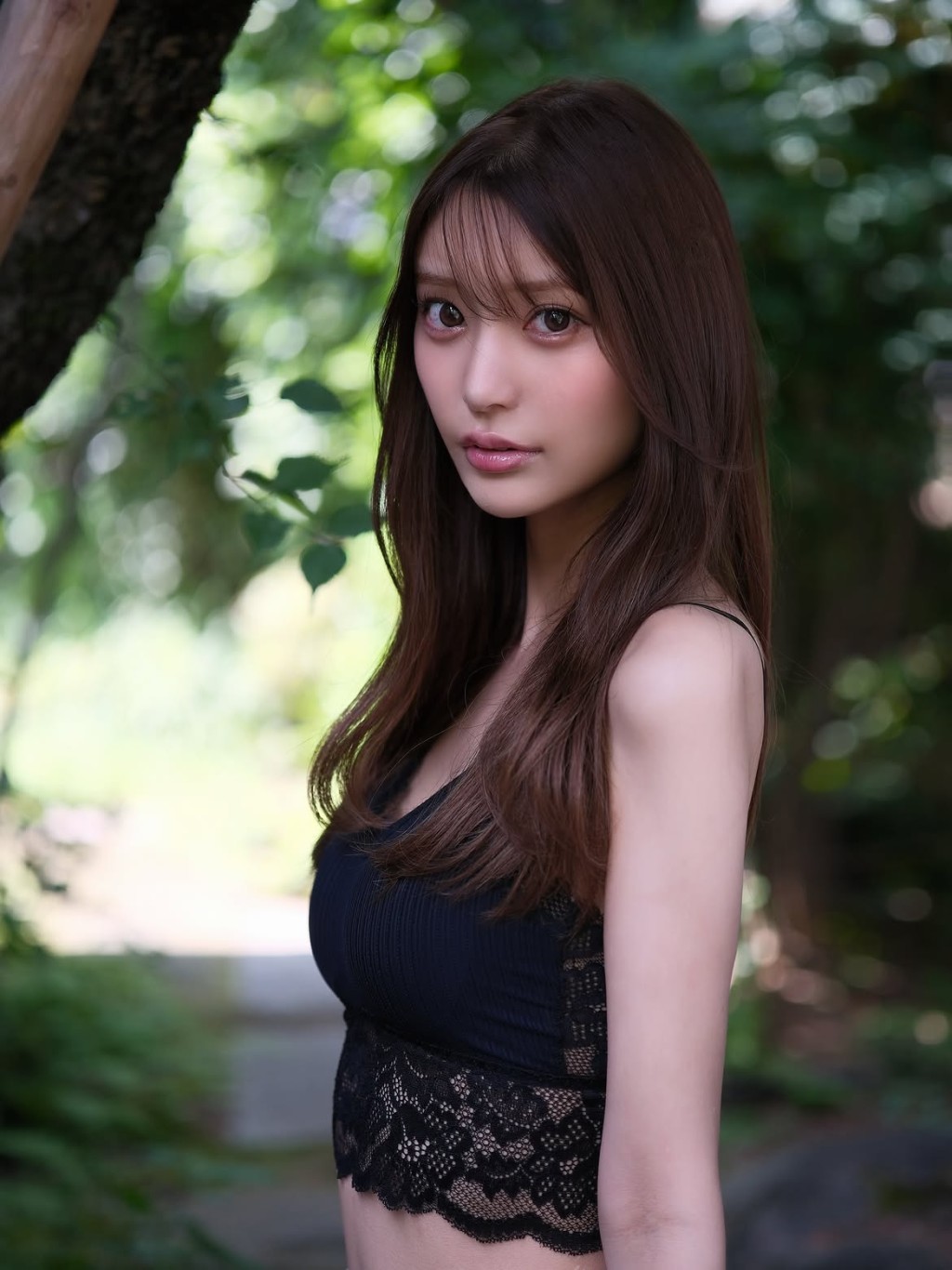 消息指倉木華於男友住處離世。