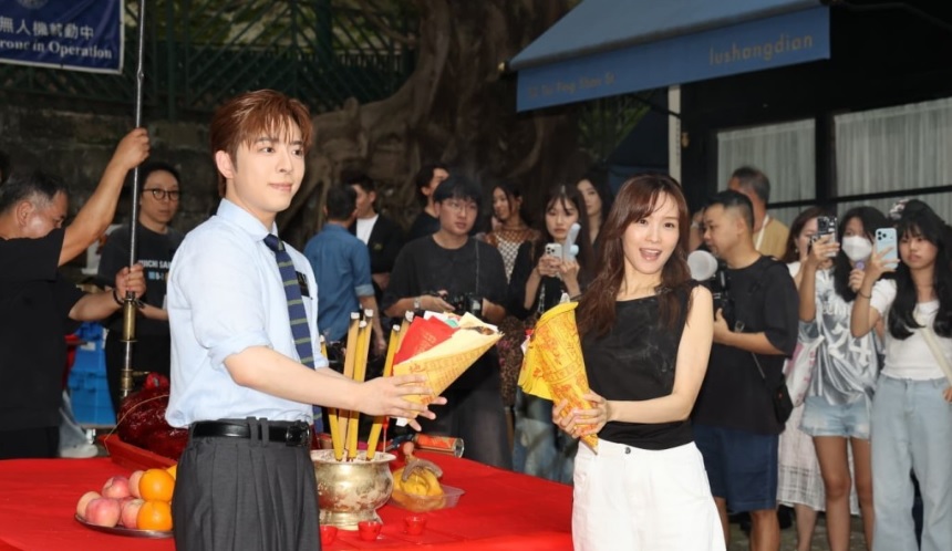 Edan有份演出的港版《悠長假期》日前開鏡拜神,他指首次與李佳芯合作相當順利。