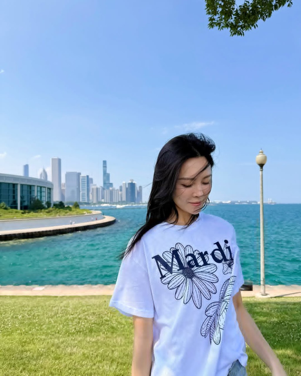 張曦雯去年宣布與拍拖多年的外籍男友結束八年戀情。