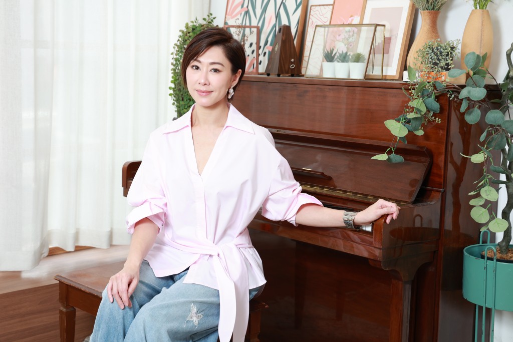 胡定欣離開效力超過20年的TVB後坦言,現在更想去做自己真正想做的事。